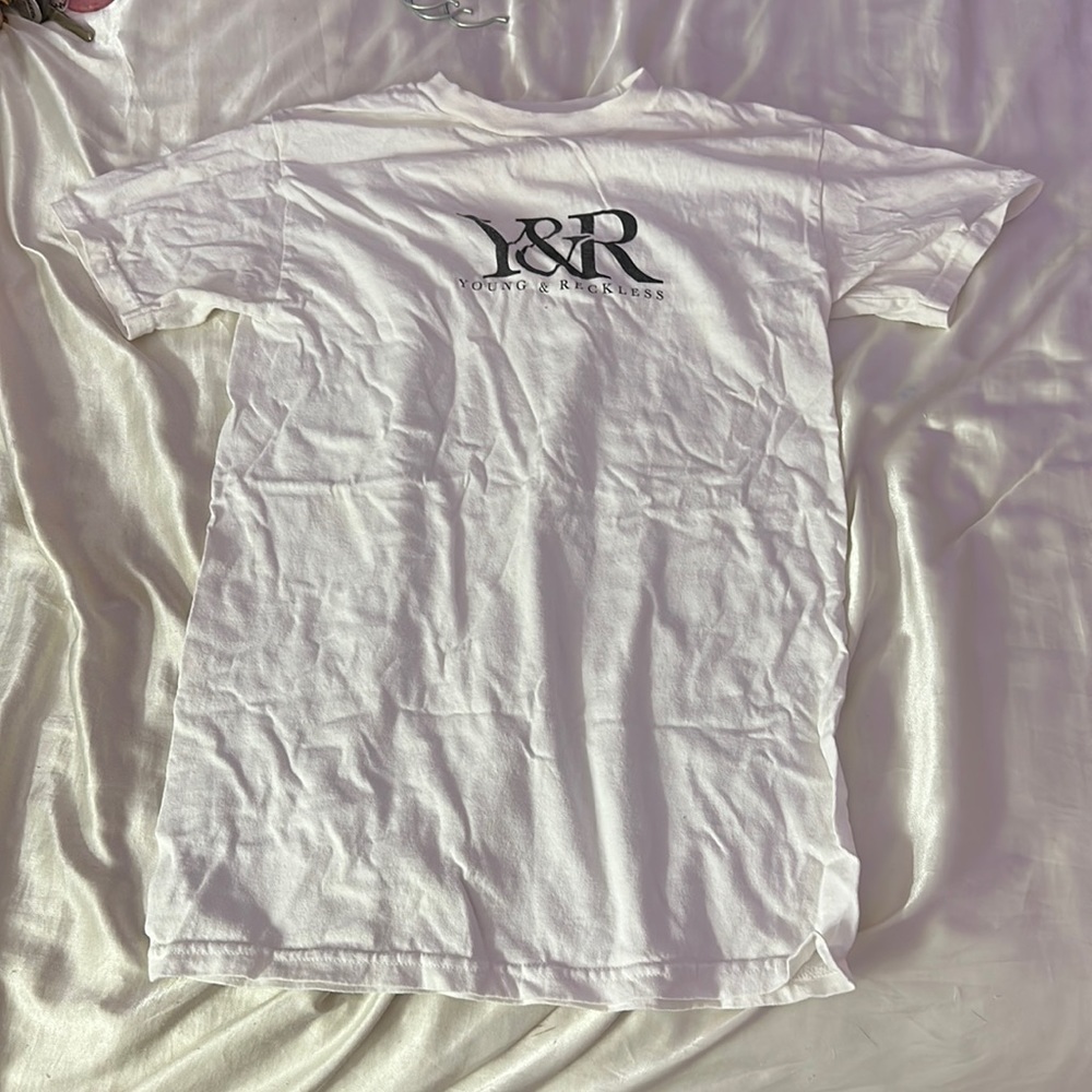 ❌SOLD❌young & reckless tee